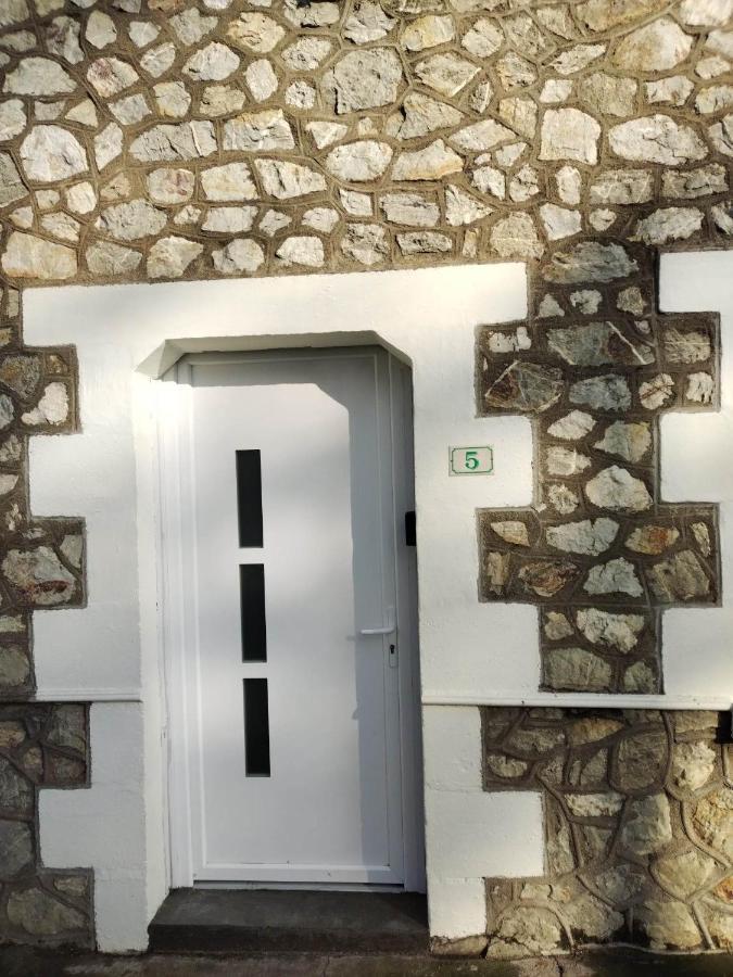 Le Logis Du Bourgneuf Charmante Petite Maison Villa Le Bourgneuf-la-Foret Eksteriør billede